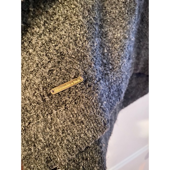 Grey Abercrombie & Fitch Sweater - Picture 2 of 4